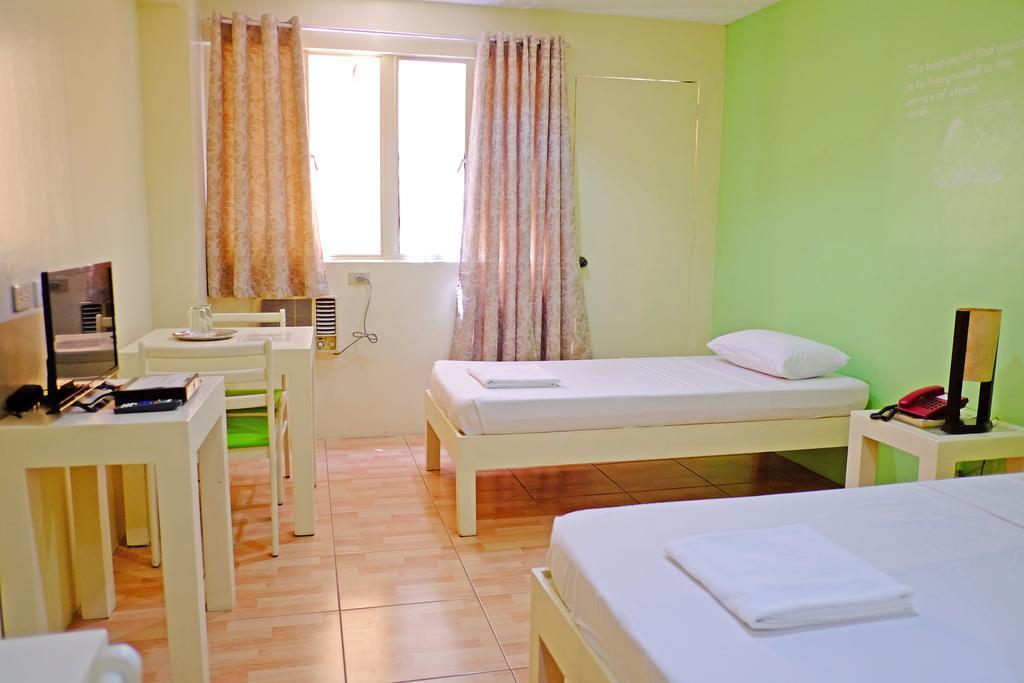 West Gorordo Hotel Cebu Buitenkant foto