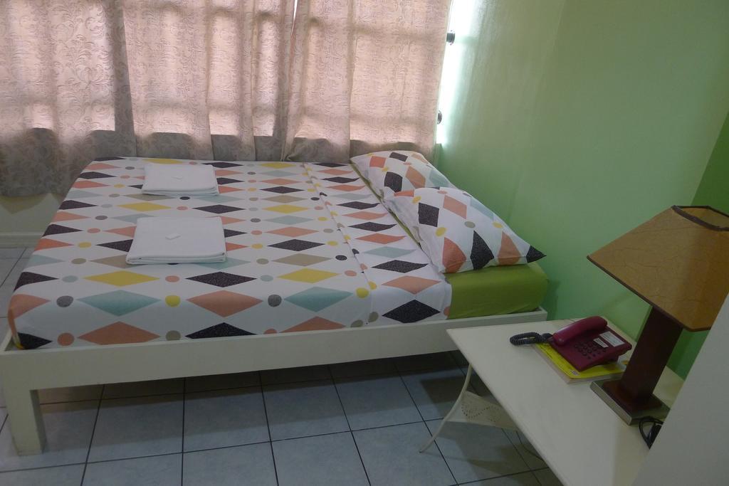West Gorordo Hotel Cebu Buitenkant foto