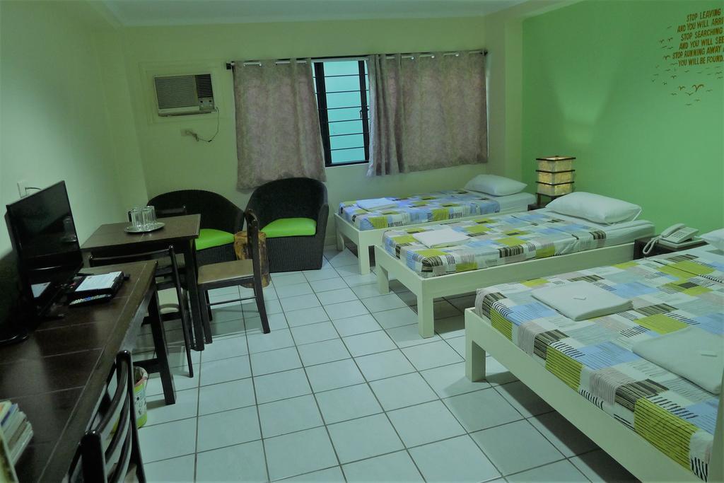 West Gorordo Hotel Cebu Buitenkant foto