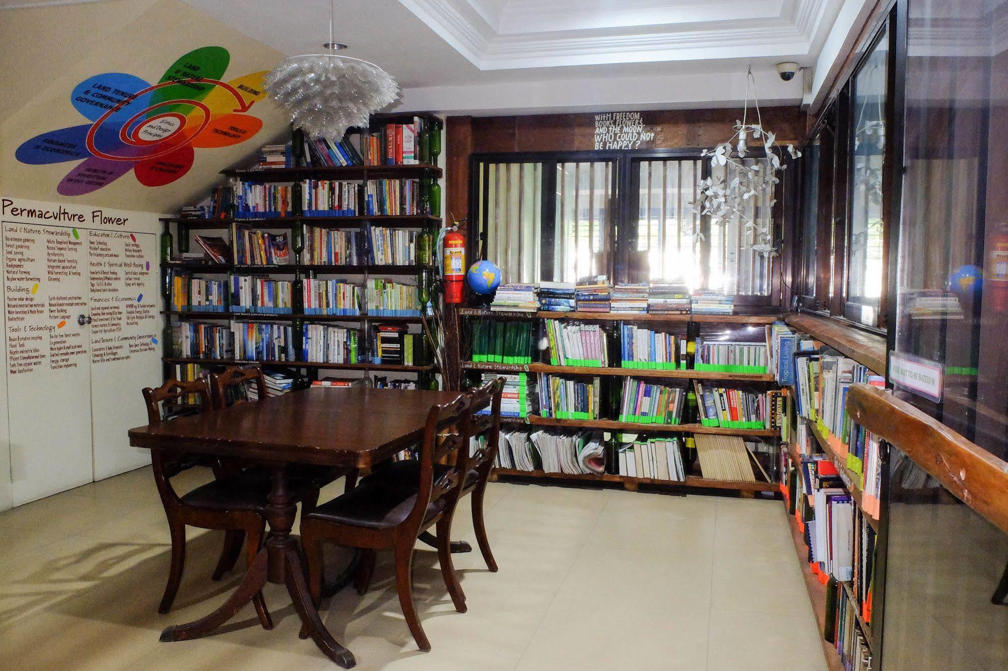 West Gorordo Hotel Cebu Buitenkant foto