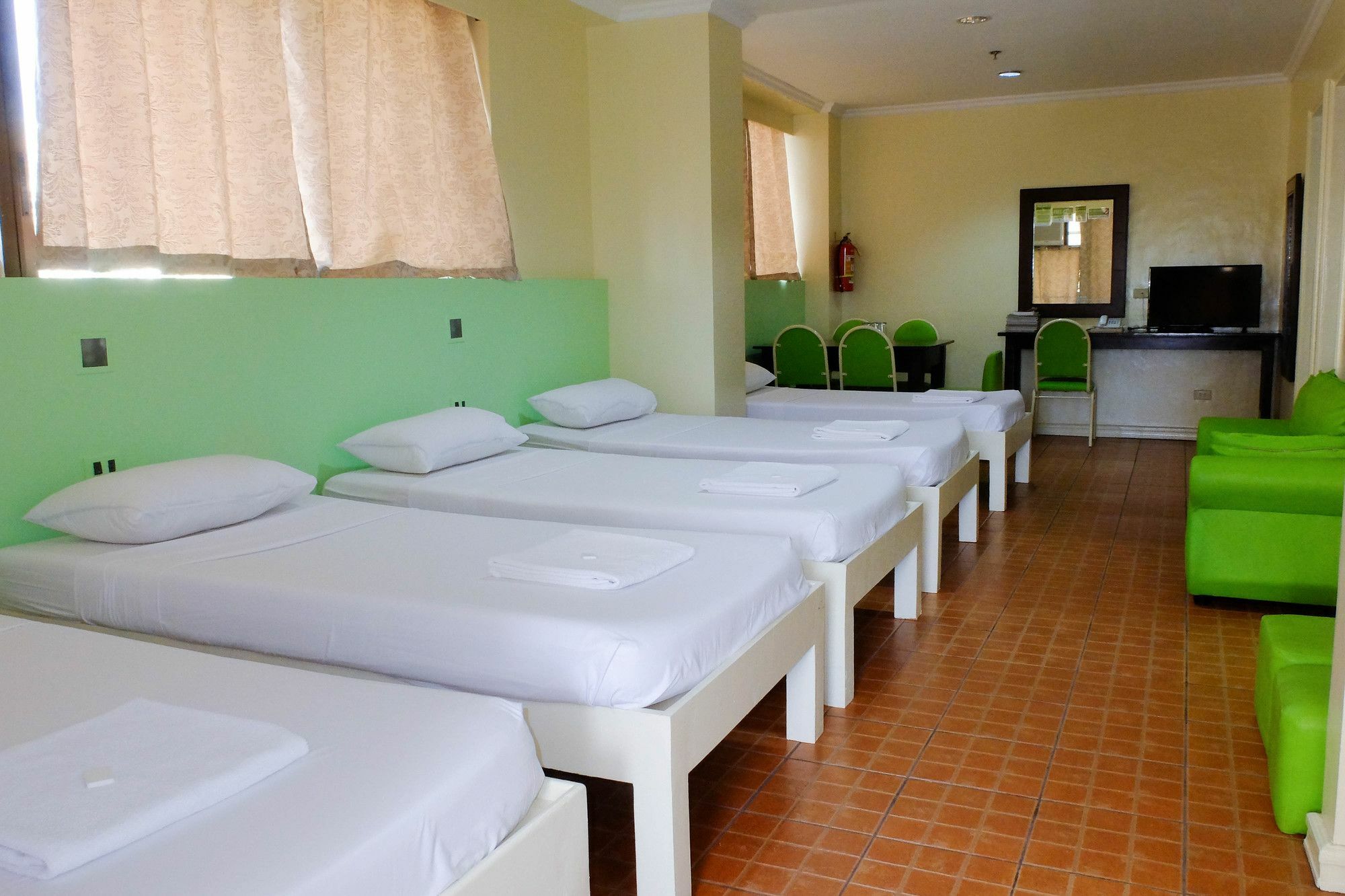 West Gorordo Hotel Cebu Buitenkant foto